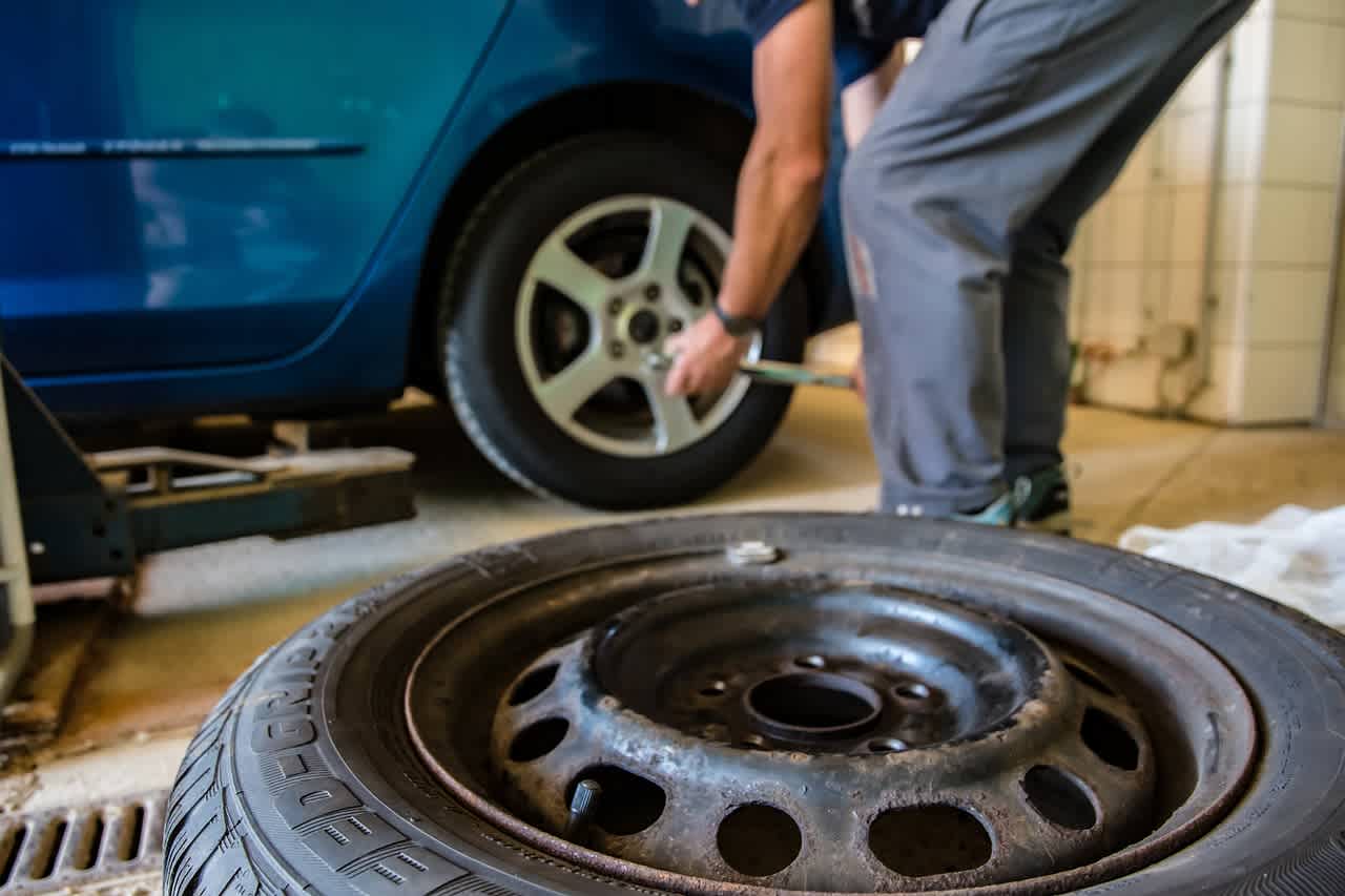 How to Choose the Right Tire Service Center